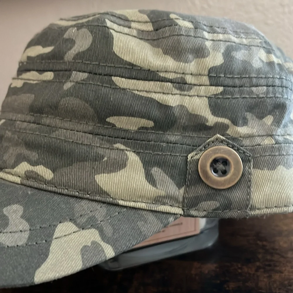 Camo Hat - Picture 6 of 9
